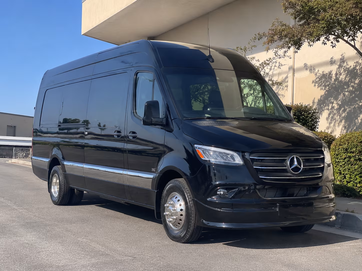 bus rental options for frederick trips
