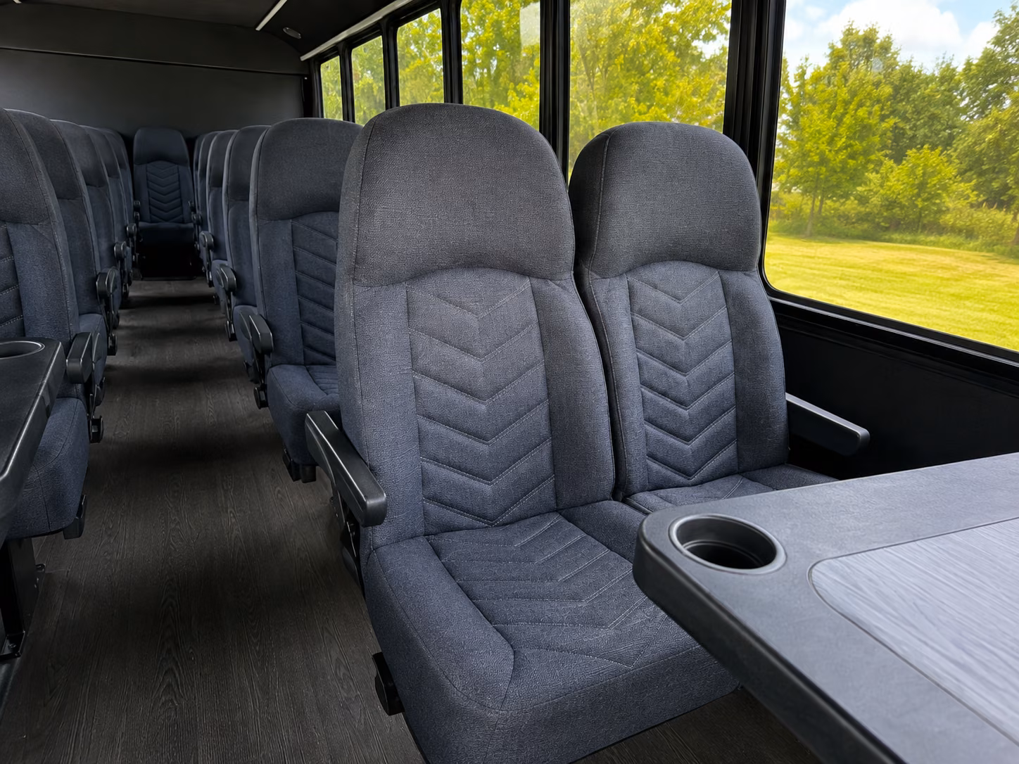 minibus rentals for smaller frederick prom friend groups